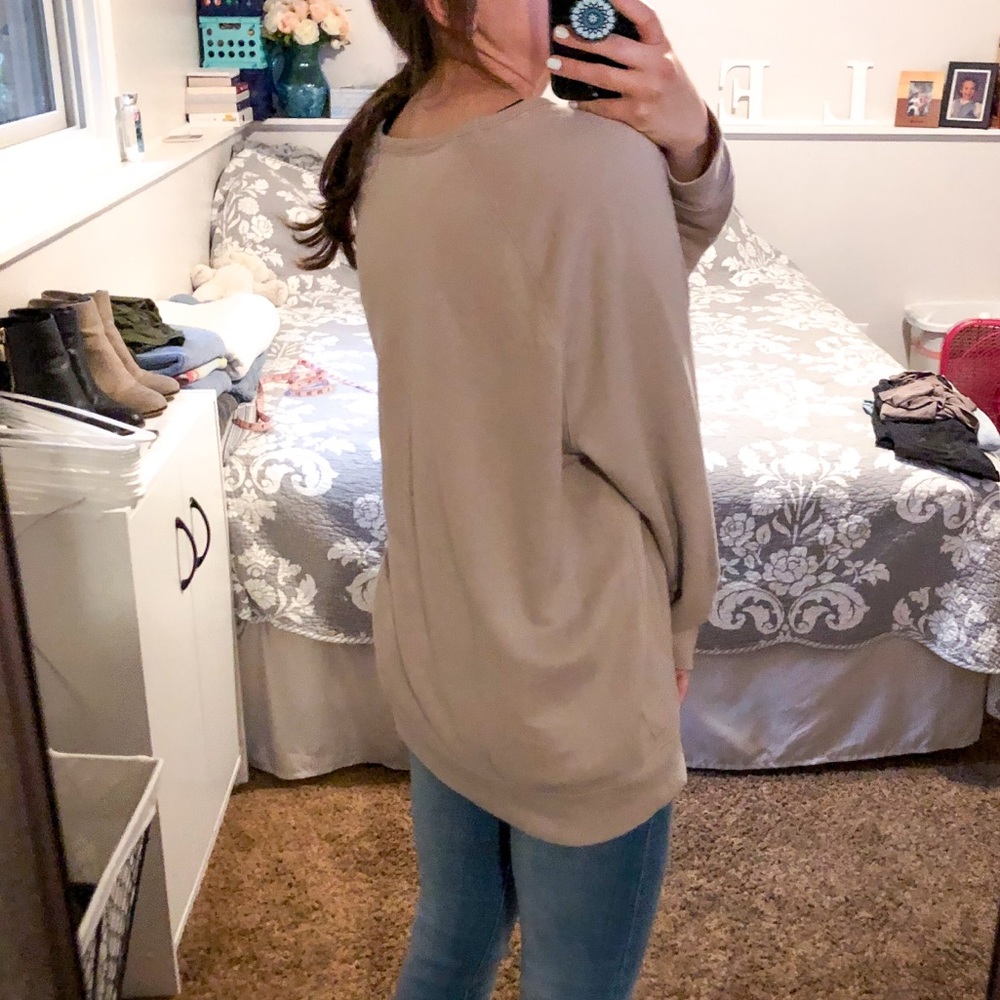 SOLD***Old Navy- Long Sleeve Sweatshirt XXL - Picture 11 of 11